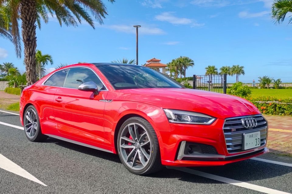 アウディ S5 Coupe (quattro)4WD パノラマルーフ