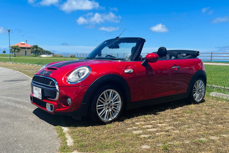 ミニクーパー S 2000㏄(オープン) MINI Cooper S Convertibleレッド